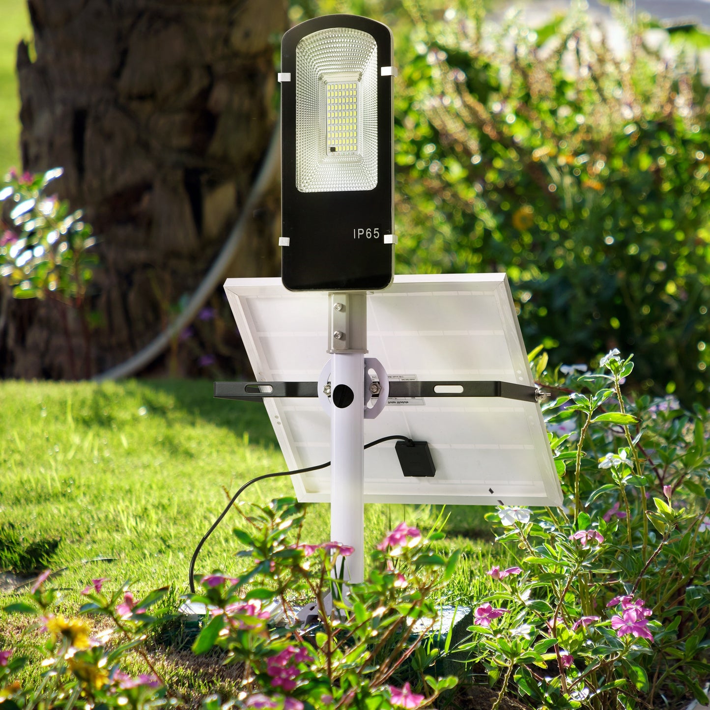 Outsunny Luz Solar Exterior Con 78 Led Ip65 Impermeable 70x36x22 Cm Plata_1