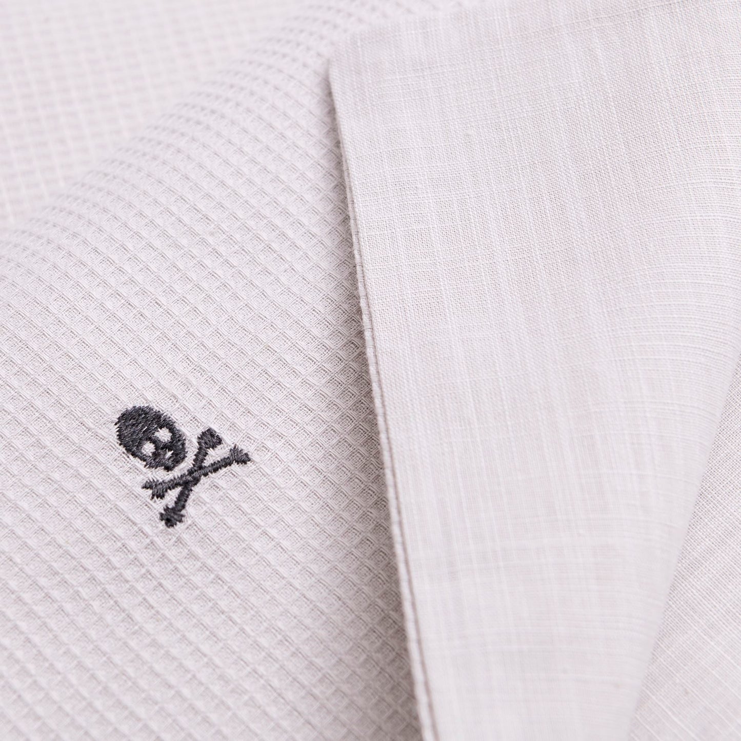 Set Cama Waffle (funda Nordica 260x240cm + 2 Fundas Almohada  50x105cm) 100% Algodón 144gsm Gris Cierre De Botone Shaze Scalpers Home