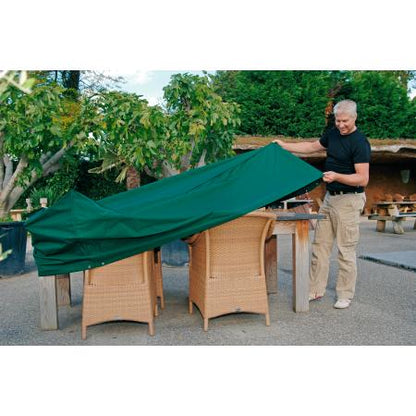 Capa retangular em poliéster para mesa e cadeira