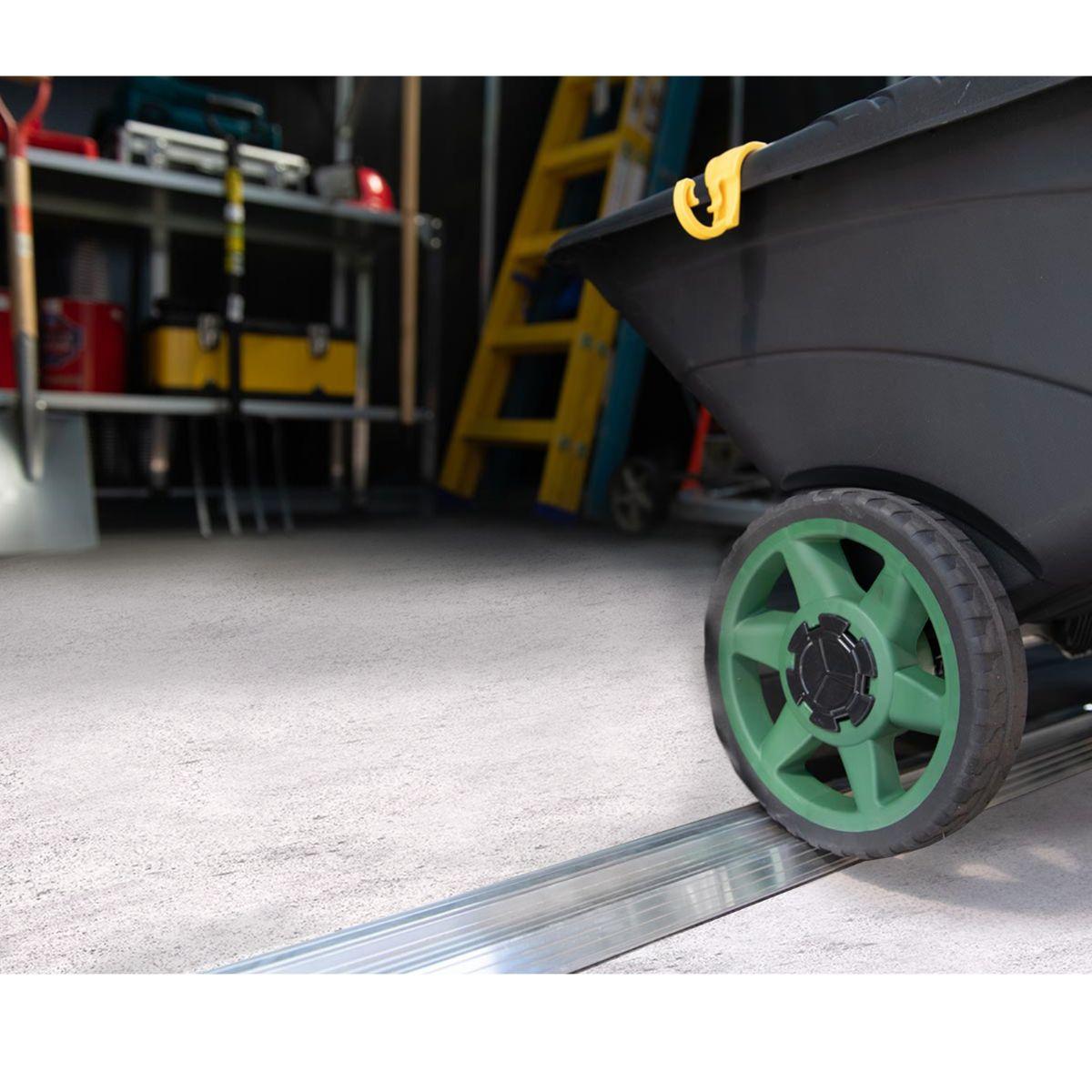 Galpão de jardim Yukon 395x332x252 cm com piso de cobertura da Palram