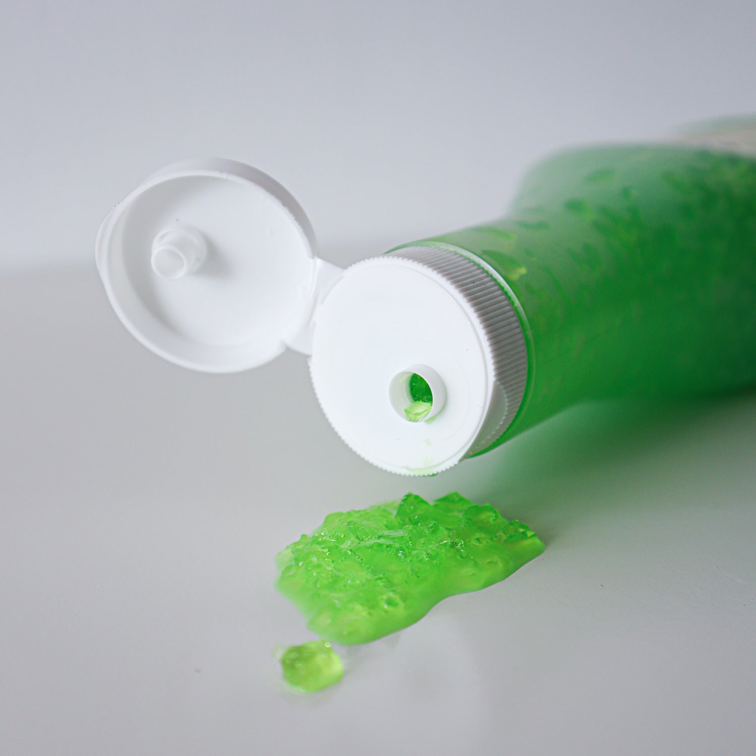 Gel Repelente Para Exteriores, Evita Que Perror Y Gatos Orinen Donde No Deben. Envase De 480 Gr_2