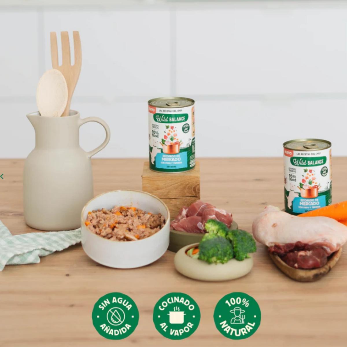 Embalagem de 6 unidades de ensopado de peru e carne de vaca Wild Balance para cães 400g