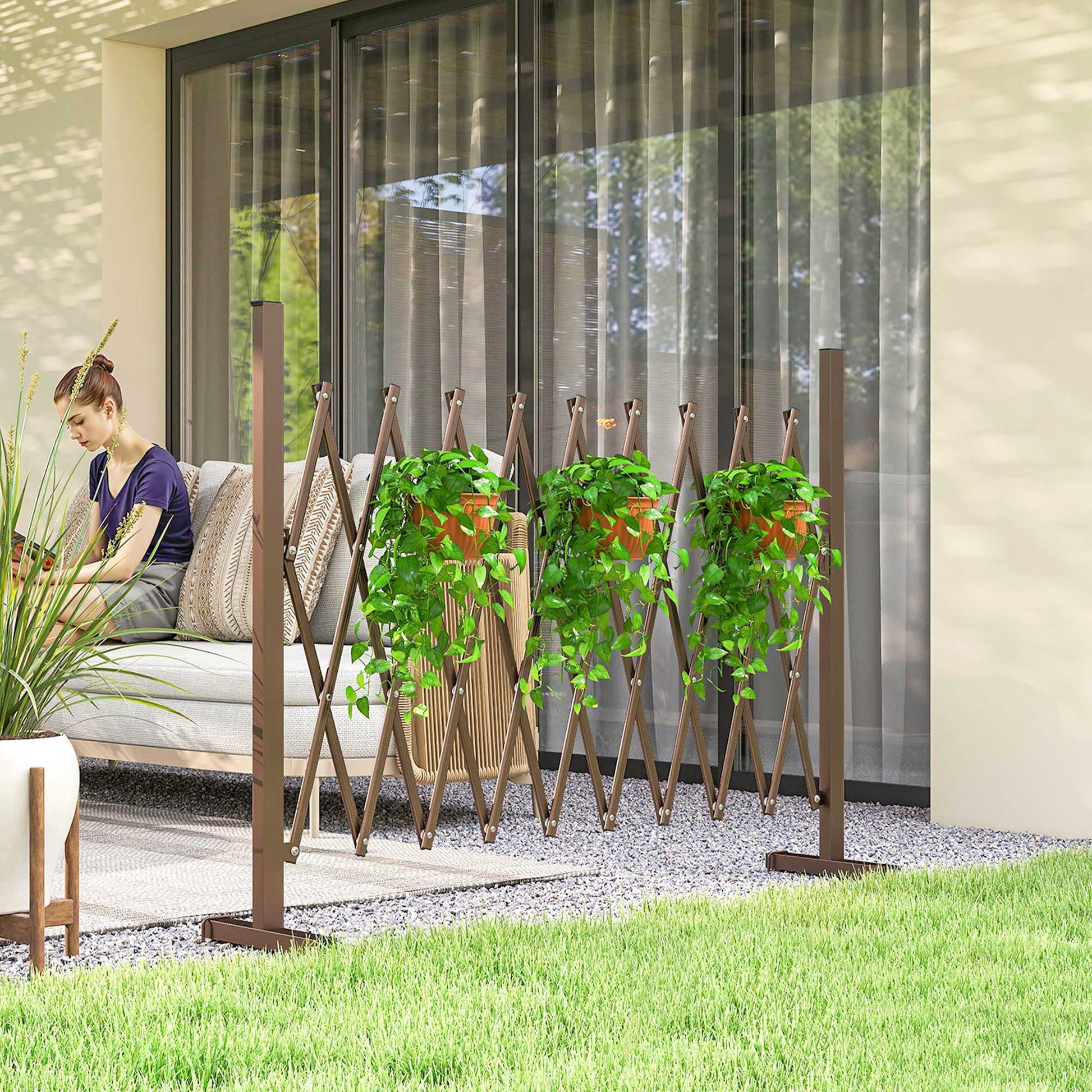 Outsunny Valla De Jardín Exterior Extensible De Aleación De Aluminio Café Oscuro_3