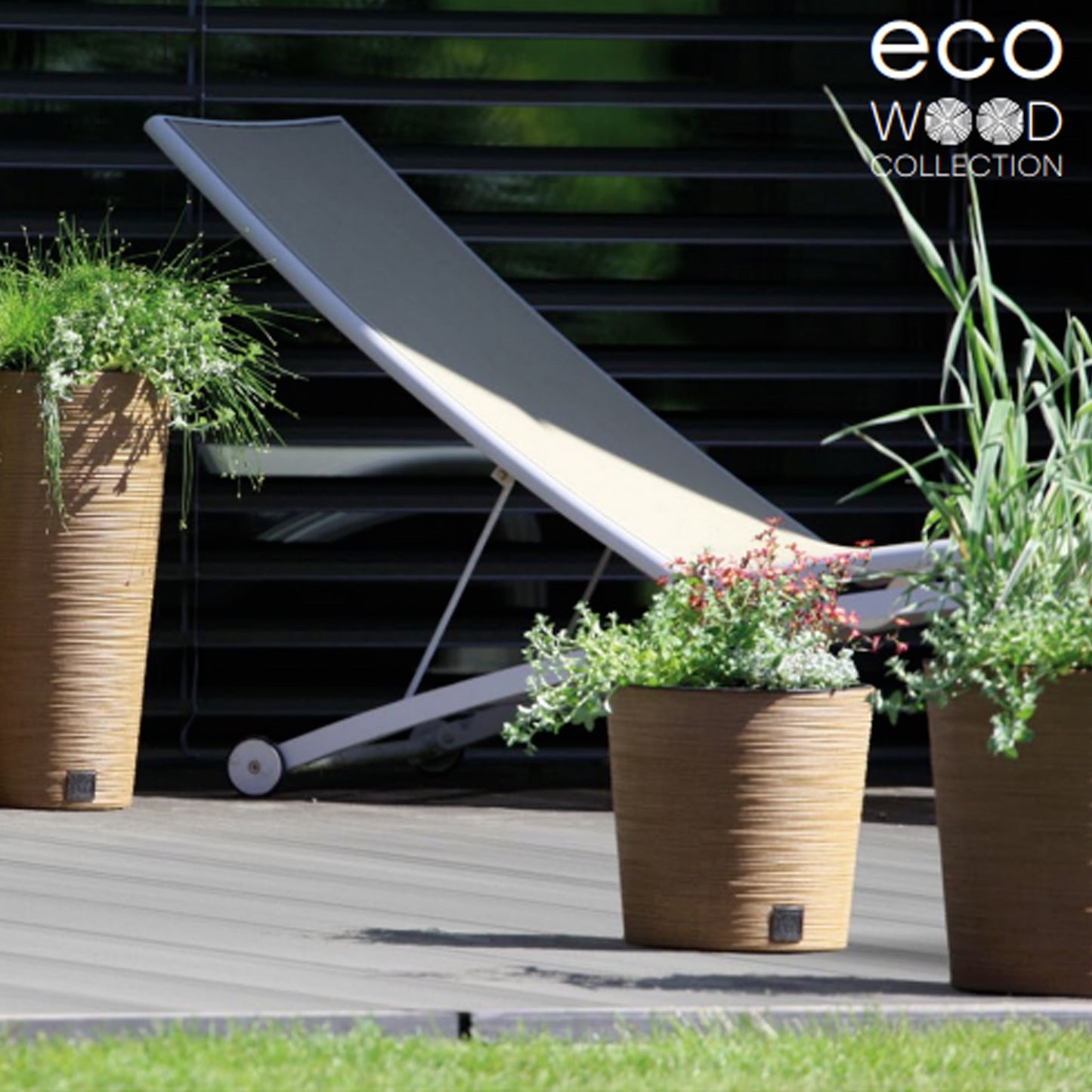 Macetero Color Blanco Roto, Con Depósito, Colección Furu, De 25 X 25 X 22,4 Cm, Capacidad De 7,5 L.