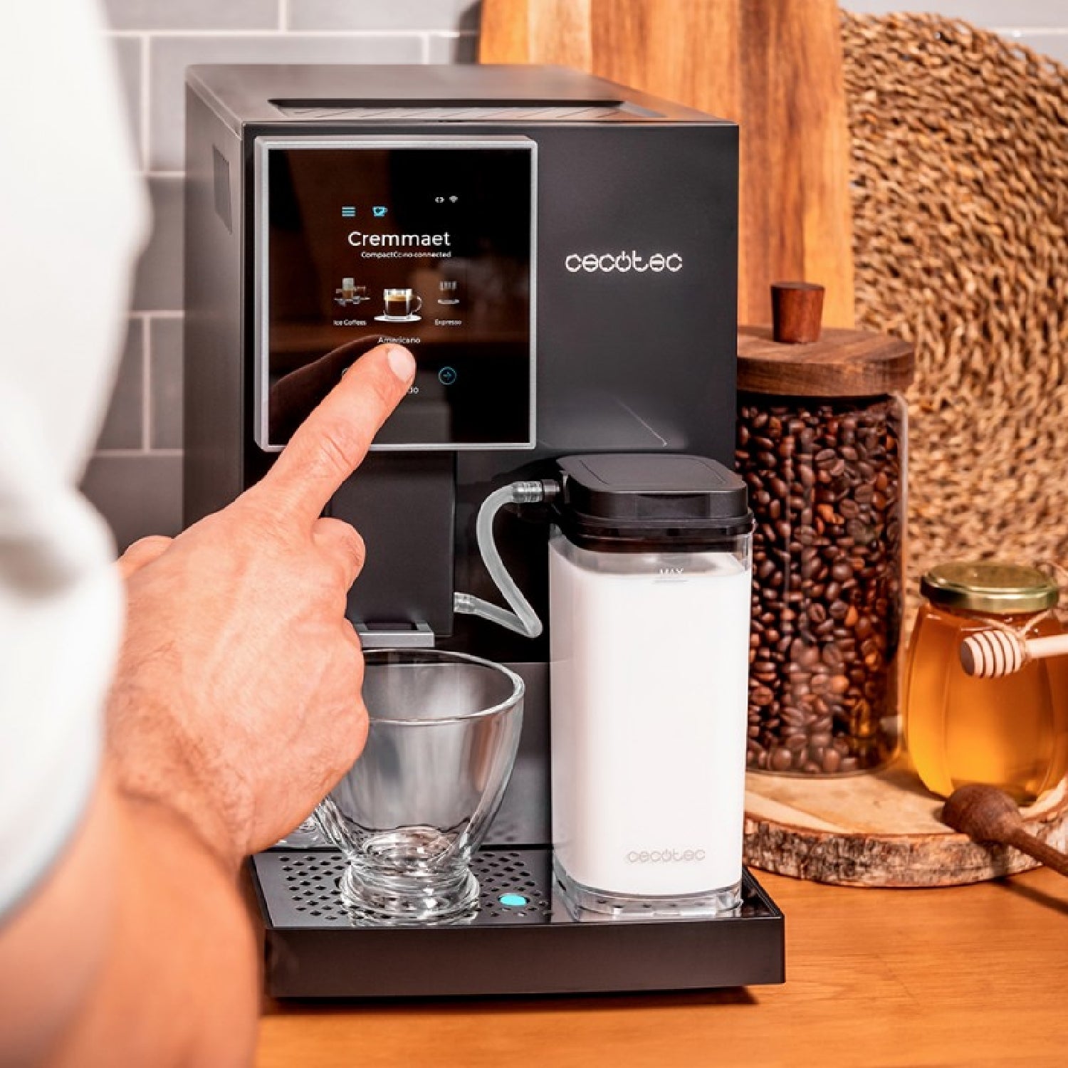 Cecotec Cafetera Megautomáticas Cremmaet Compactccino Connected Black Silver Cecotec_3