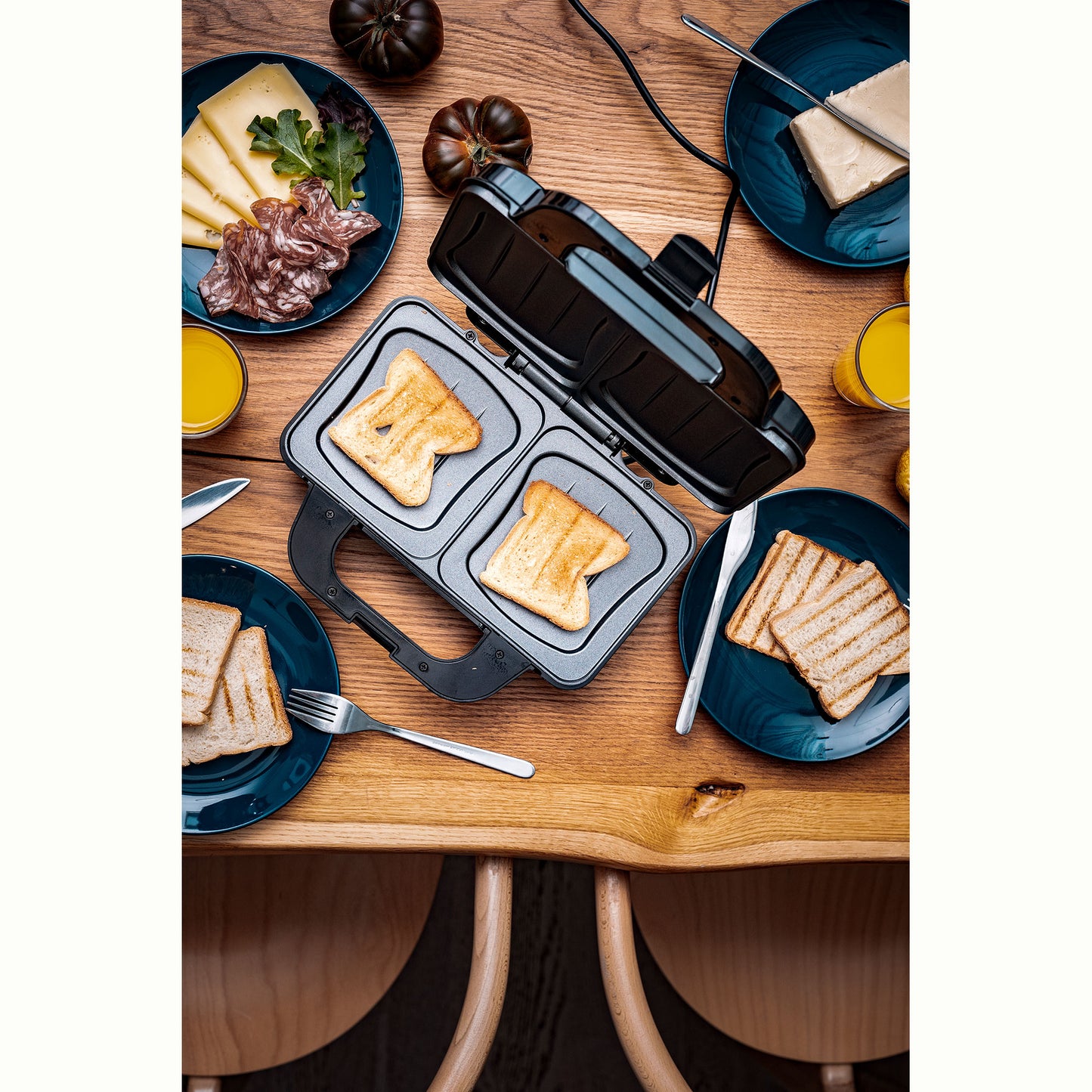 Sandwichera, 2 Sandwiches Xl, Placas Antiadherentes, Termostato, Acero Inoxidable, Compacta Camry Cr3054 1300w_3