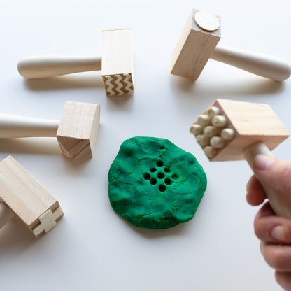 5 Martillos De Madera Con Patrones_2