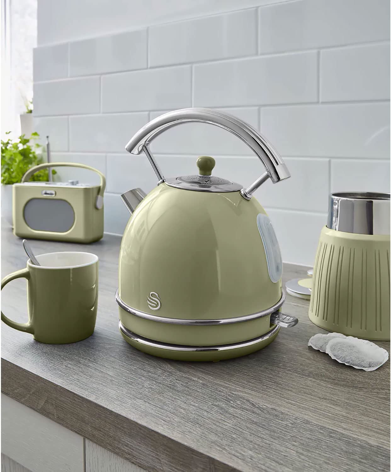 Swan Retro Hervidor Agua Eléctrico, 1,8 L, Resistencia Oculta Acero Inoxidable, Sin Bpa, Inalámbrico, Sk14630gneu,verde_2