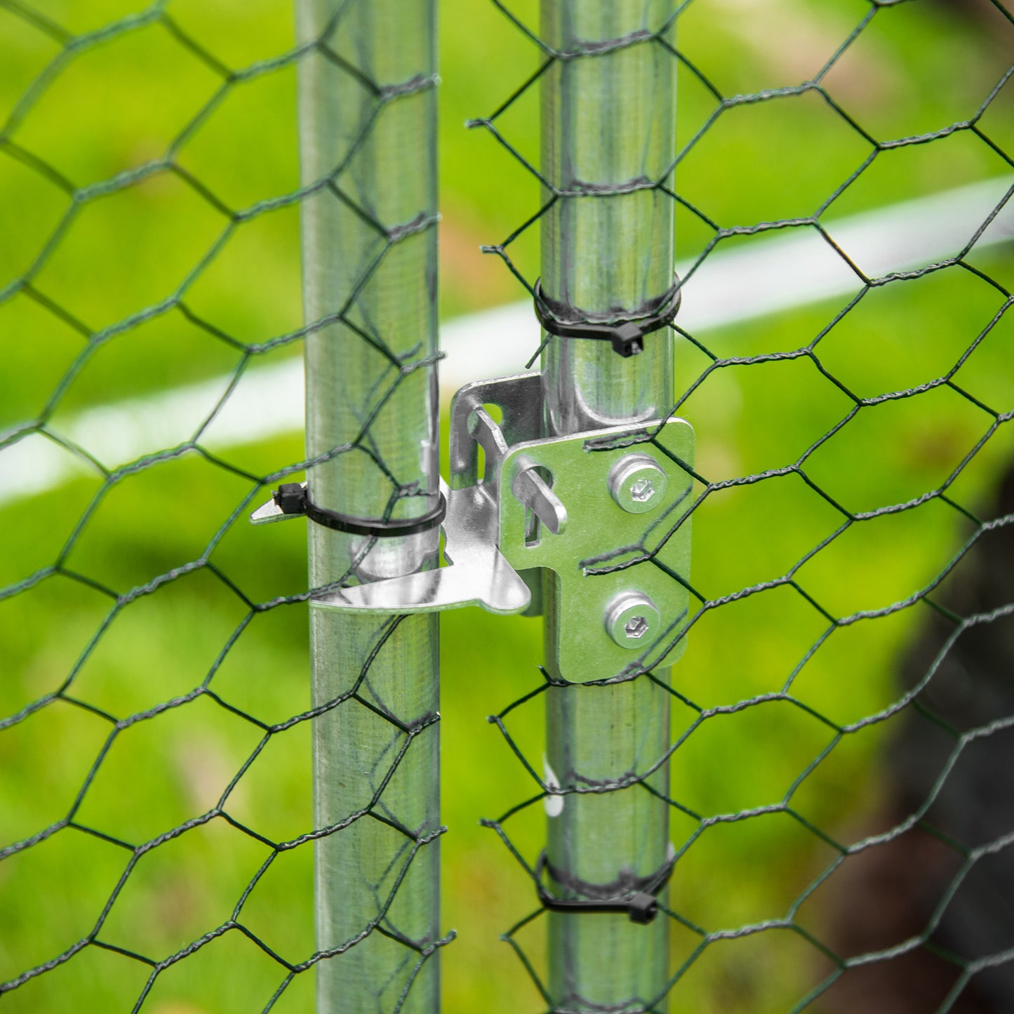 Pawhut Gallinero Exterior Grande 3,02x1,07x1,72m Acero Galvanizado Con Cerradura_4