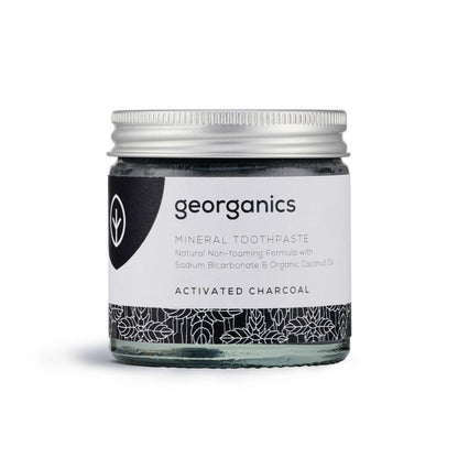 Pasta de dentes com óleo de coco e carvão ativado da Georganics
