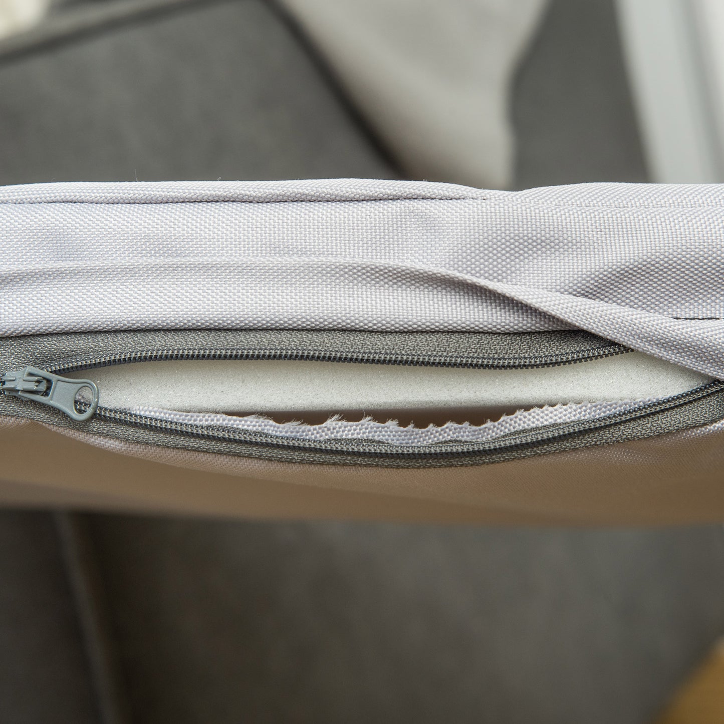 Pawhut Sofá Para Perros De Ratán Sintético Con Cojín Impermeable Ø60x20 Cm Gris_3