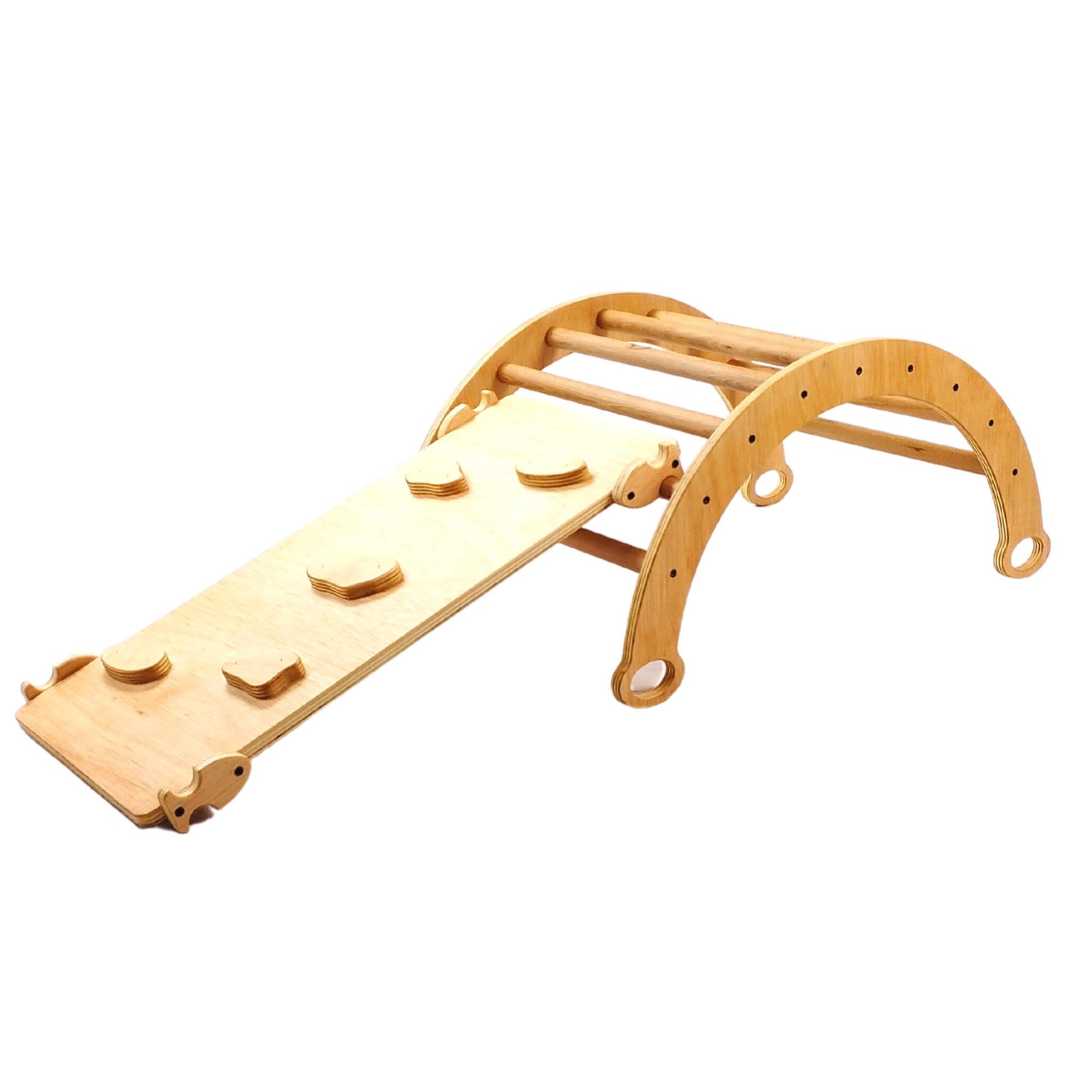Arco De Aprendizaje Y Balancín Pikler De Madera + Rampa Presas. Med: 80 X 50 X 45 Cm. Arekrp0008. Woodgo._0