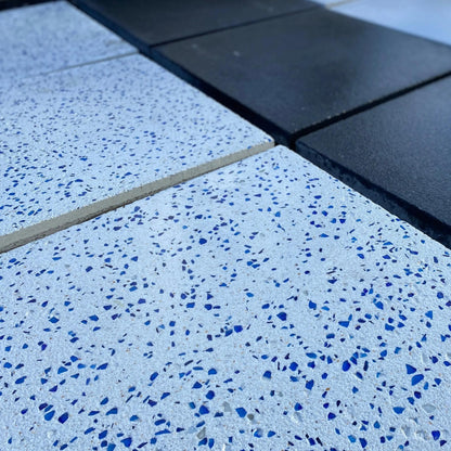 Losa Cuadrada 75x75 Cm | Recycla / Unidad / 75x75x5 Cm. / Blanco + Vidrio Azul_1