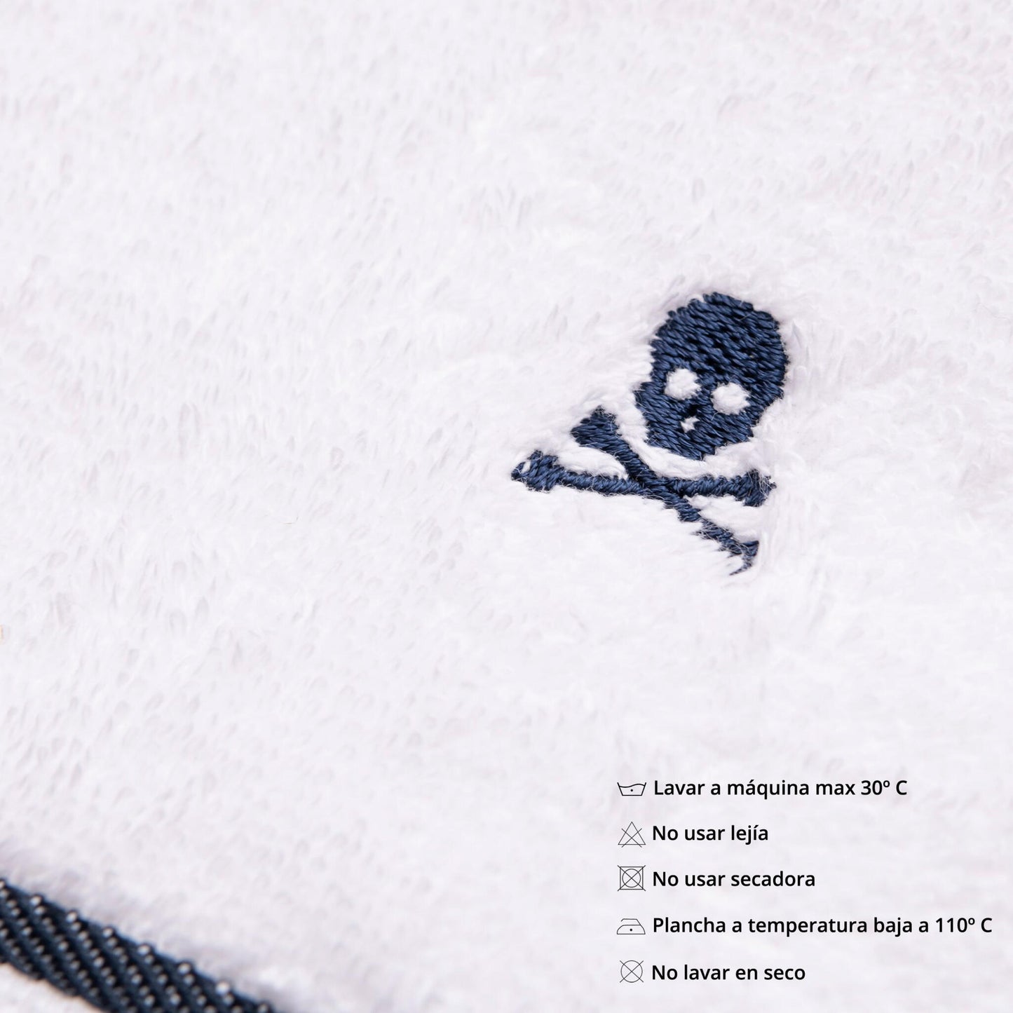 Toalla De Baño A Rayas 90x150cm 100% Algodón 470gsm Navy Logo Bordado Mediterranean Scalpers Home_2