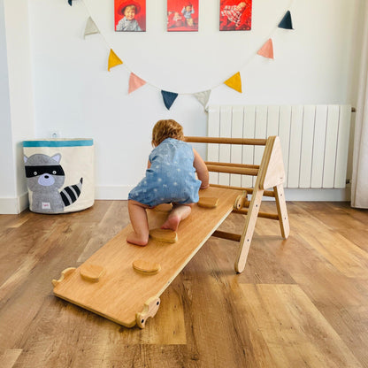 Triángulo De Aprendizaje Pequeño Pikler Plegable Madera + Rampa Presas. Med: 60 X 50 X 55 Cm. Tremrp0006. Woodgo._2