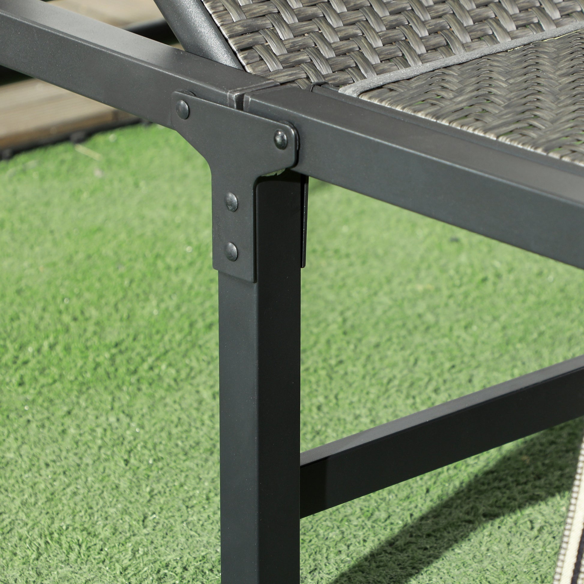 Outsunny Tumbona De Ratán Sintético Plegable Con Respaldo Ajustable Gris Oscuro_4