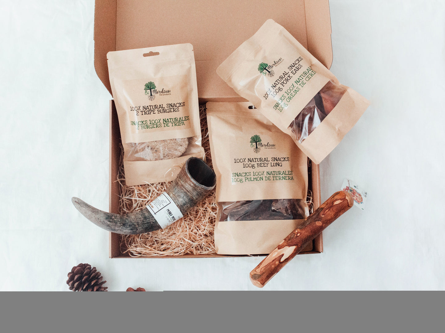 Bimorbox Mediana · Pack Snacks Y Juguetes Naturales Para Perros.