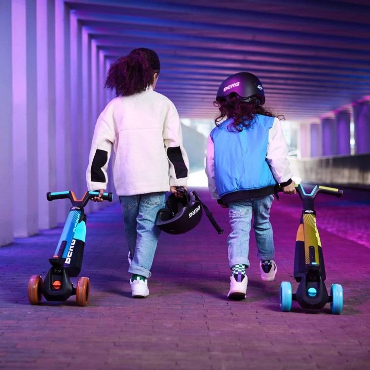 Patinete Berg Nexo Lights Con Plataforma Magnetica Azul._5