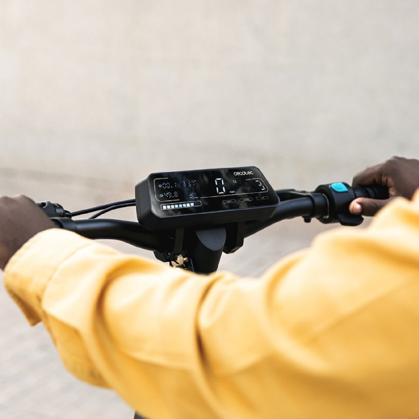 Patinete Eléctrico Bongo Z+ On Road. 1000 W, Suspensión Dinámica De Doble Brazo Con Tecnología Sxƨ, Autonomía De Hasta 55 Km, Ruedas On Road De 10.5_4