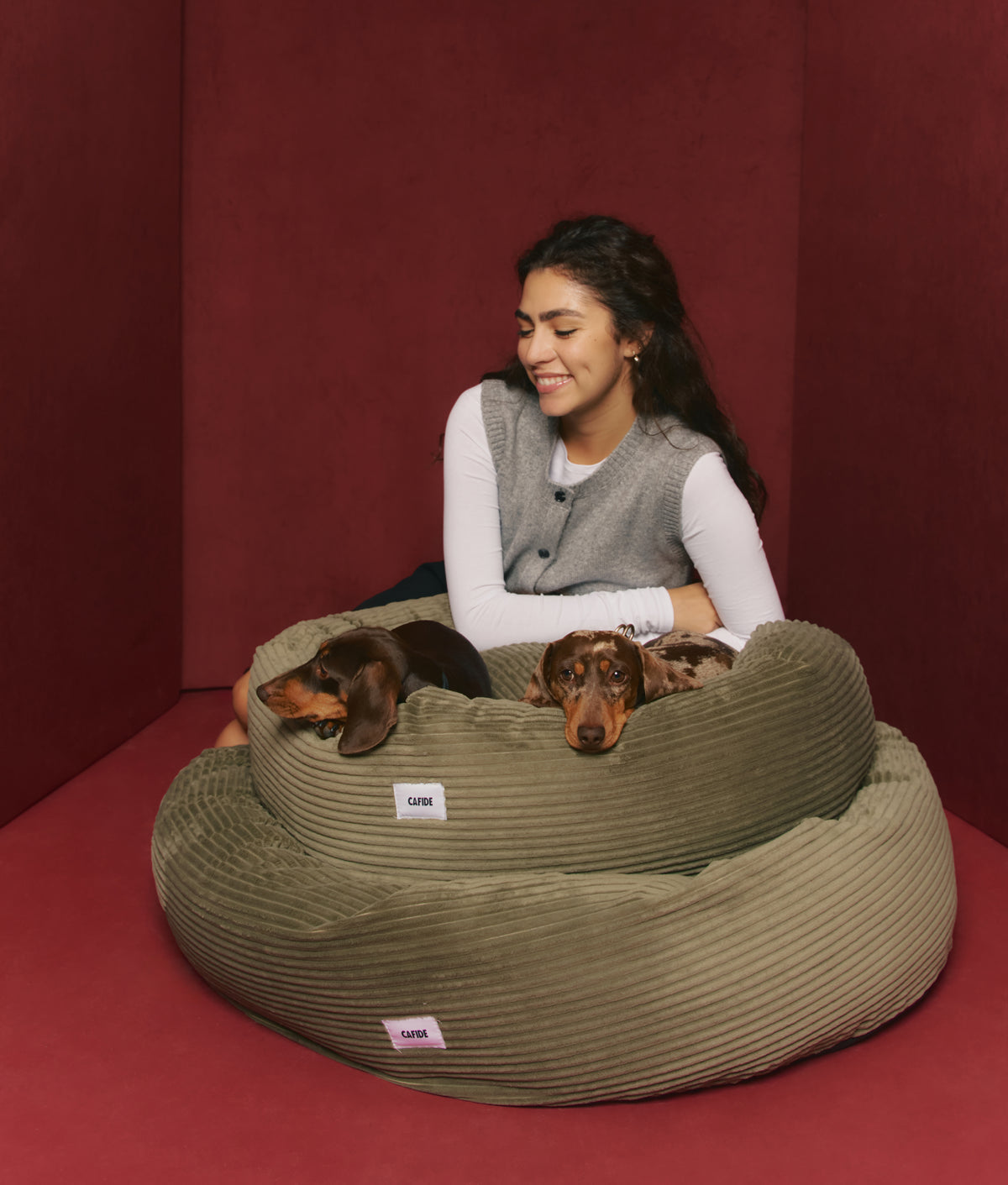 Cafide Cama Donut Para Perro Con Tejido De Pana Verde. Modelo Nuba. Talla M (80x80x20 Cm)_1