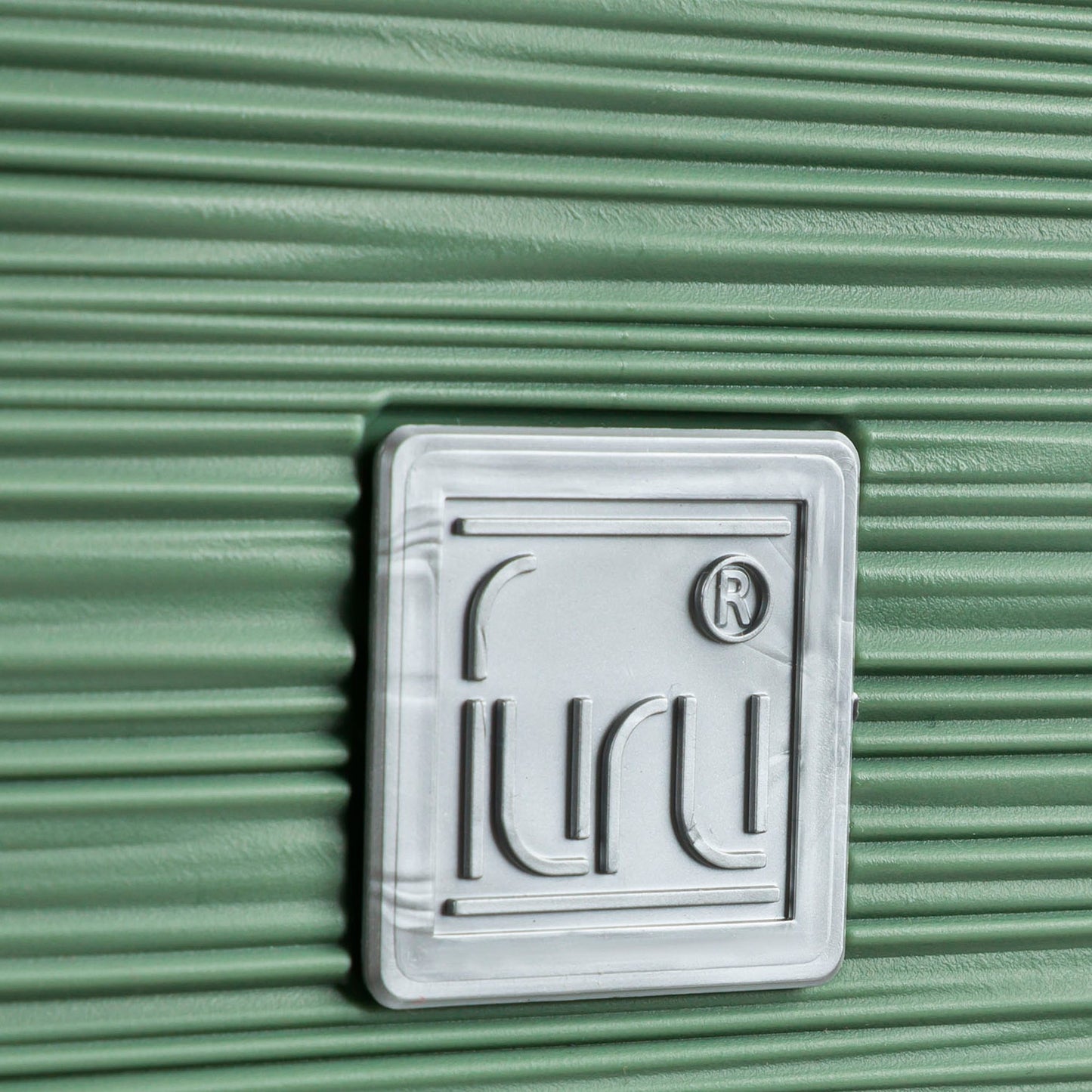 Macetero Color Verde Tierra, Con Depósito, Colección Furu, De 24 X 24 X 23,5 Cm, Capacidad De 7,5 L.