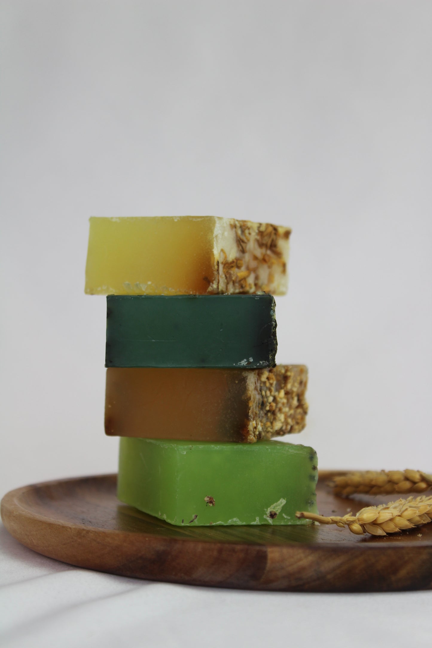 Sabonete natural de glicerina com folhas de hortelã e hortelã, Planeta Huerto, 100 g