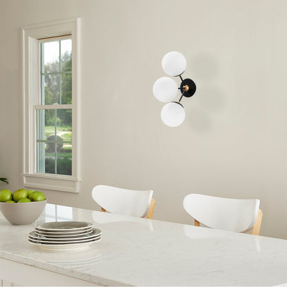 Aplique De Pared, Metal , Negro

blanco, 15x30x44, Casquillo 3 X E 27 Max 40 W