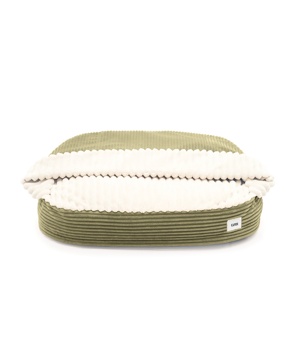 Cafide Cama Con Capucha Para Perro Con Tejido De Pana Verde. Modelo Maso. Talla M (60x80x10 Cm)_0