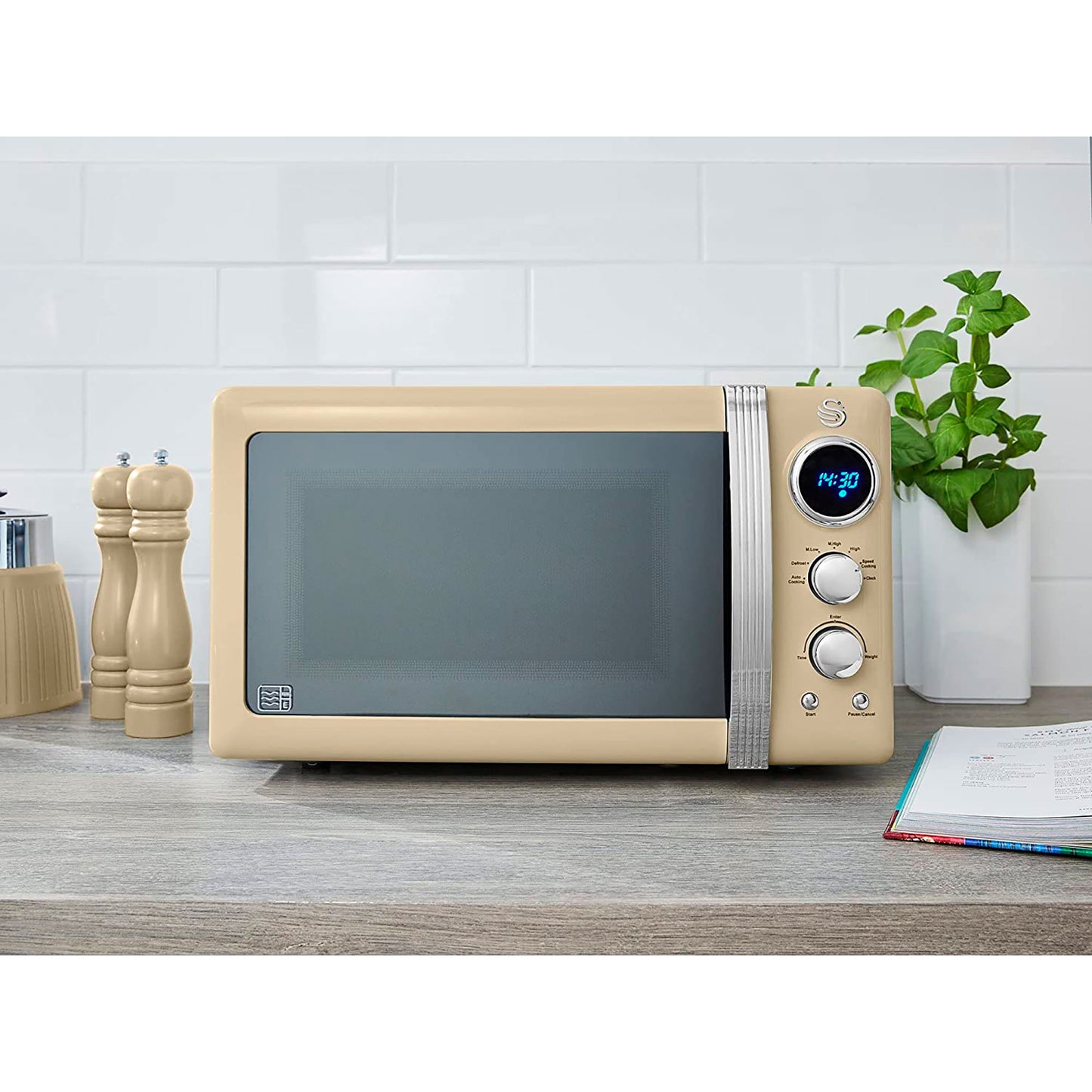 Swan Retro Set Desayuno Hervidor Agua 1,8l, Tostadora 2 Rebanadas, Microondas Digital 20l, Vintage, Strp2070cneu, Crema_1