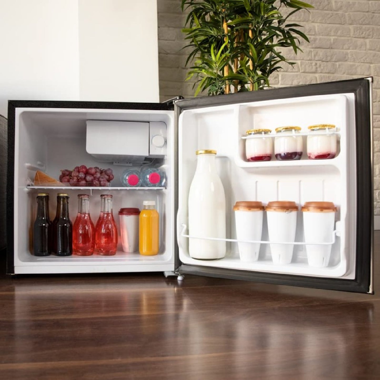 Cecotec Mini Frigorífico Grandcooler 20000 Silentcompress Black E_2