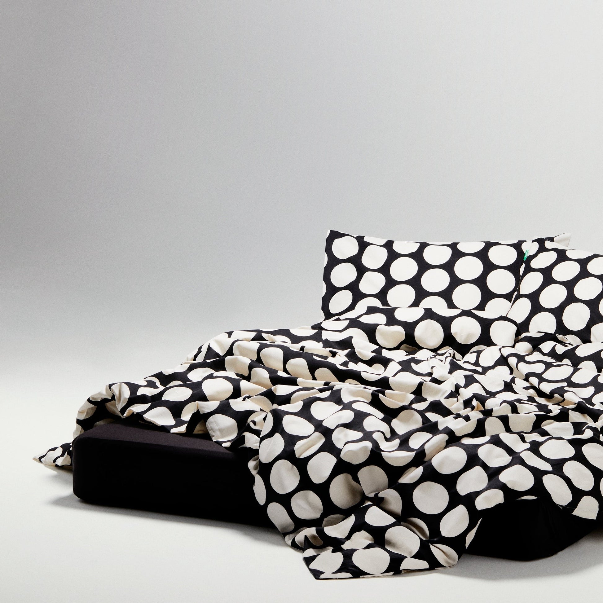 Set 4pzs Funda Nordica King: Funda Nordica (260x240cm W/ 30cm Dobladillo) + Sabana Bajera (200x200 W/ 30cm Solapa) + 2 Almohada (50x50cm) 100% Algodo_4