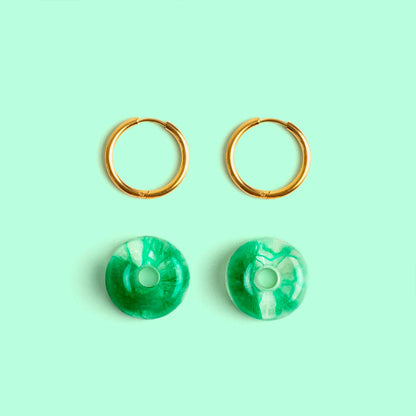 Pendientes de Aro Pantín – Vidrio de Mar y Microplástico Reciclado de Galicia - Nature Vibes_2