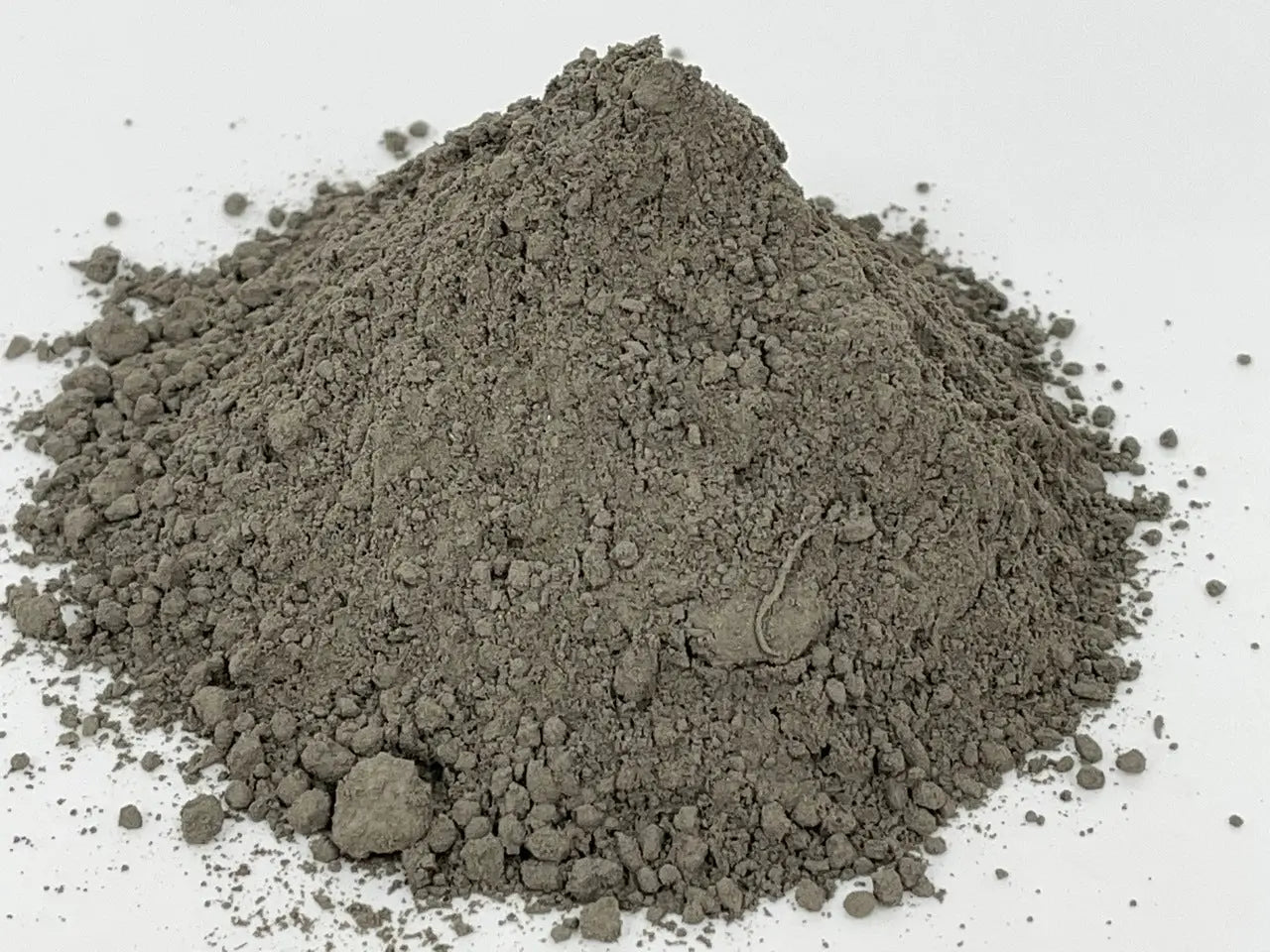 Basalto Y Humus | Enmienda Mineral Con Microbiota / Big Bag 1000 Kg 700 L_0