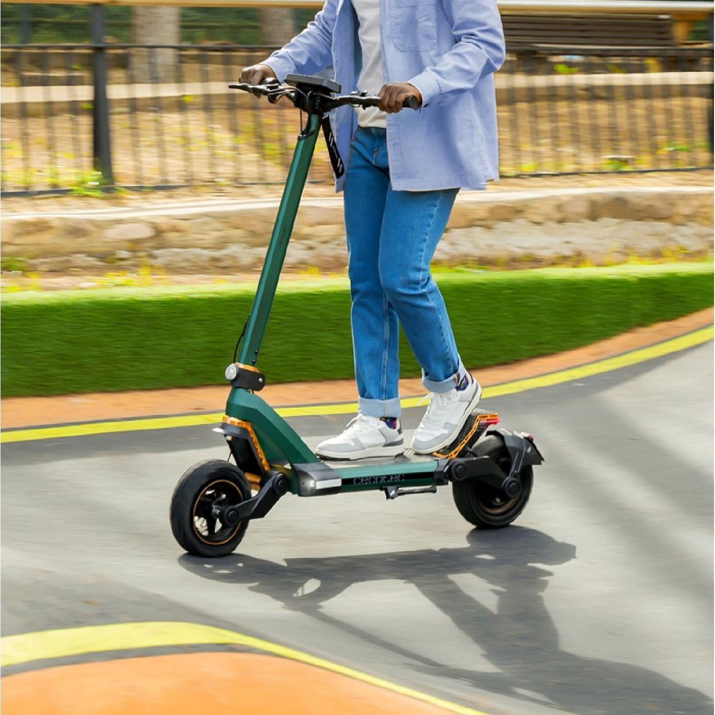 Patinete Eléctrico Bongo Serie Z+ Off Road X. Potencia Máxima 1000 W, Suspensión Dinámica De Doble Brazo, Autonomía Hasta 50 Km, Tracción Trasera, T_2
