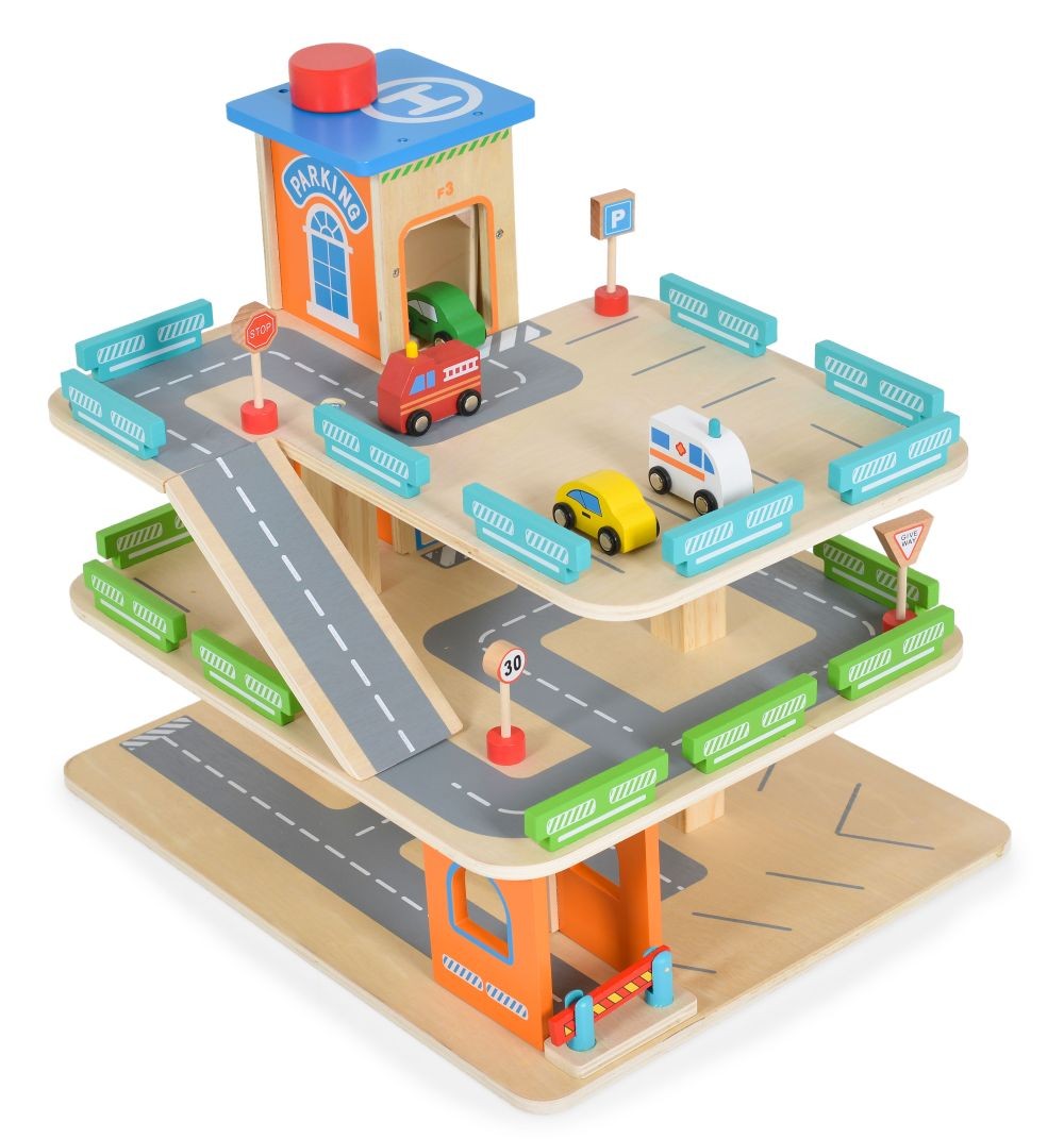 Parking De Madera De Tres Plantas_0