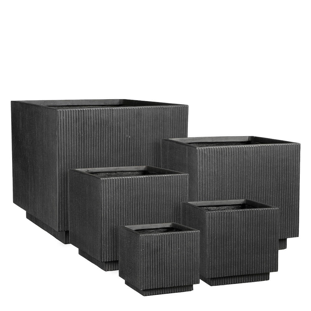 Macetero Cuadrado Quito Negro De 44cm_0