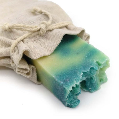 Jabón Natural Algas Marinas 90g En Bolsa Regalo De Yute. Exfoliante, Reafirmante Y Anticelulítico - Piernas Cansadas_0