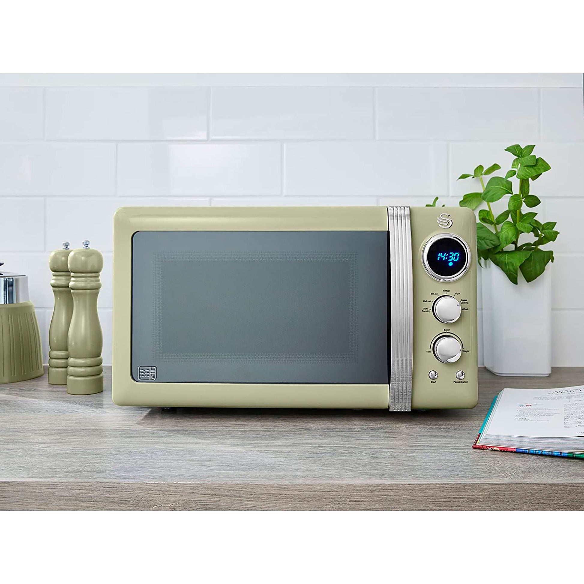 Swan Retro Set Desayuno Hervidor Agua 1,8l, Tostadora 2 Rebanadas, Microondas Digital 20l, Vintage, Strp2070gneu, Verde_1