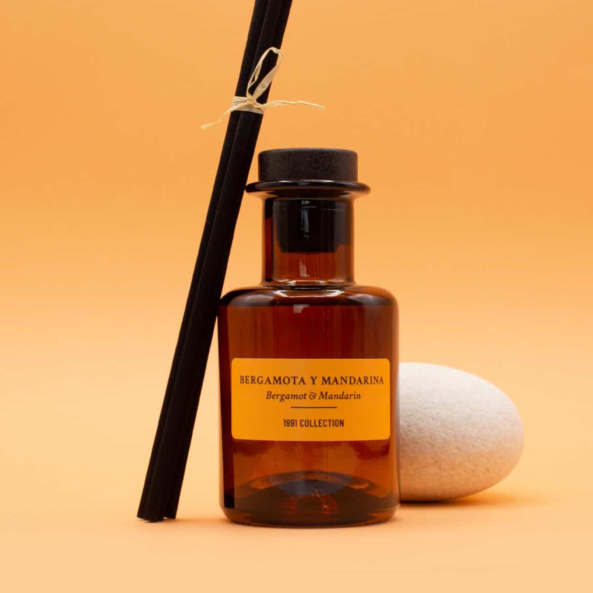 Ambientador Mikado Bergamota y Mandarina 1991 100 ml | Difusor de Varillas | Fragancia Cítrica y Refrescante | Hogar_2