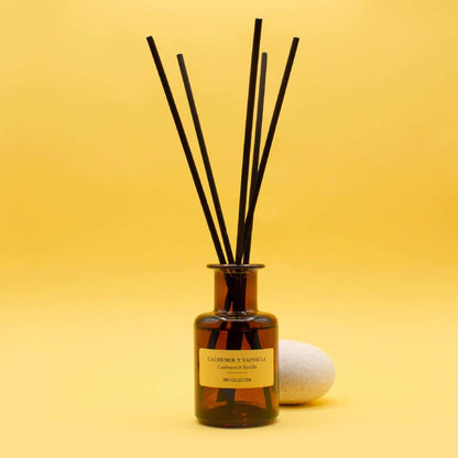 Ambientador Mikado Cachemir y Vainilla 1991 100 ml | Difusor de Varillas | Fragancia Dulce y Elegante | Hogar_3