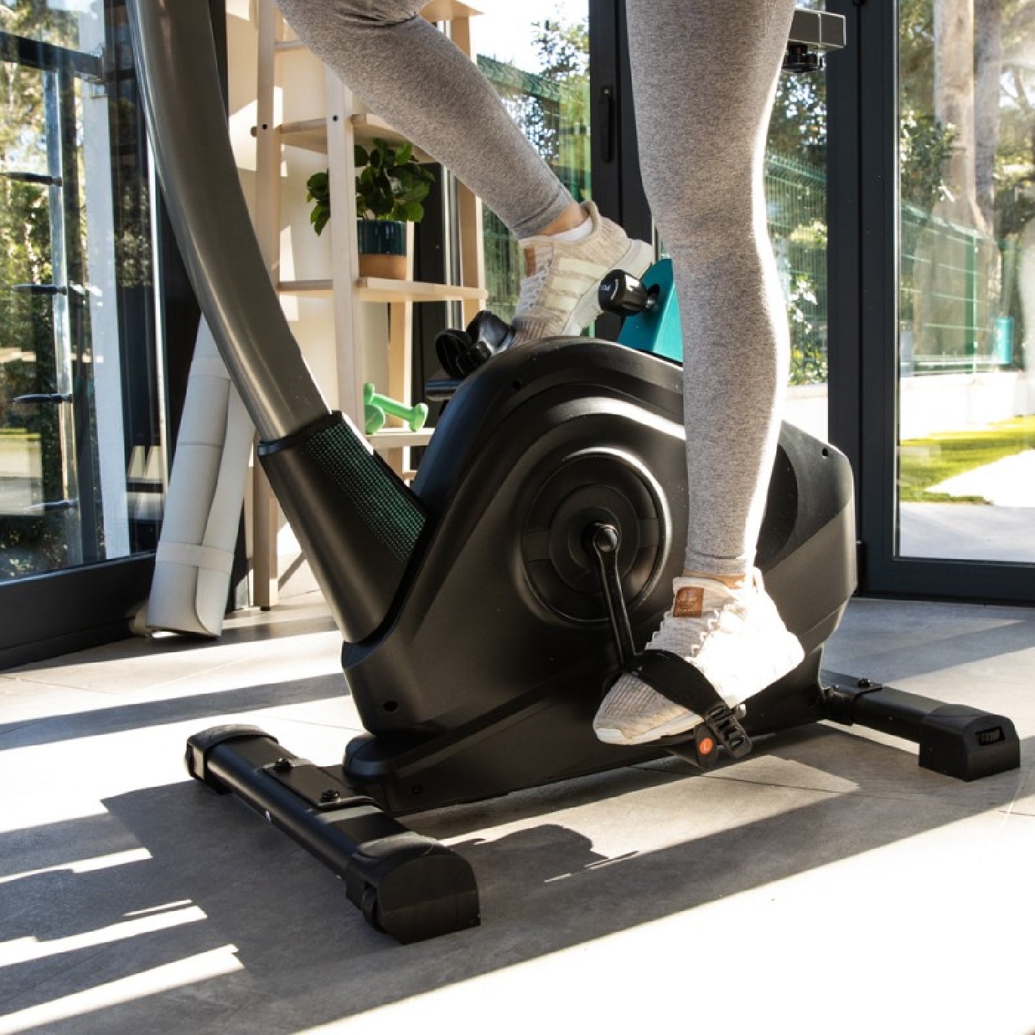 Cecotec Bicicleta Estática Drumfit Cycle 6000 Pegasus Pro X. Resistencia Magnética Con Regulación A Motor Manillar Y Sil_3