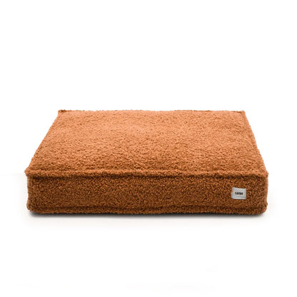 Cafide Cama De Material Reciclado Para Perro Con Tejido Estilo Borreguito Mostaza. Modelo Cuadra._0