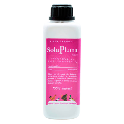 SoluPluma - Vitaminas Para La Muda De Las Plumas - Favorece El Emplumamiento De Gallinas, Palomas, Palmípedas - 250 Ml_0