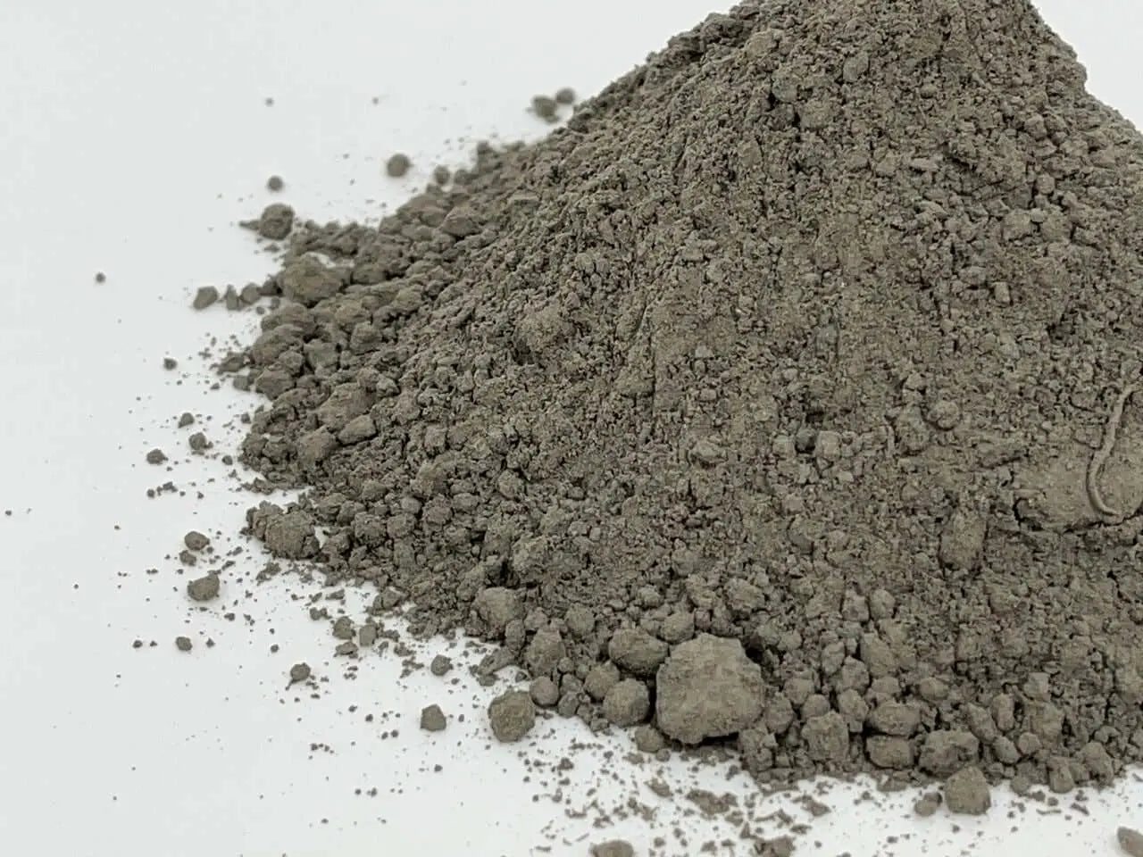 Basalto Y Humus | Enmienda Mineral Con Microbiota / Saco 20 Kg 15 L_3