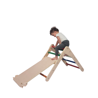 Triángulo Pikler + Rampa De Presas. Color_2